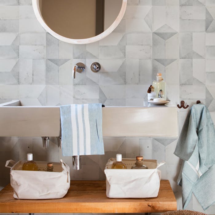 Featured image of post Adesivo Lavavel Para Banheiro Adesivo para box de banheiro