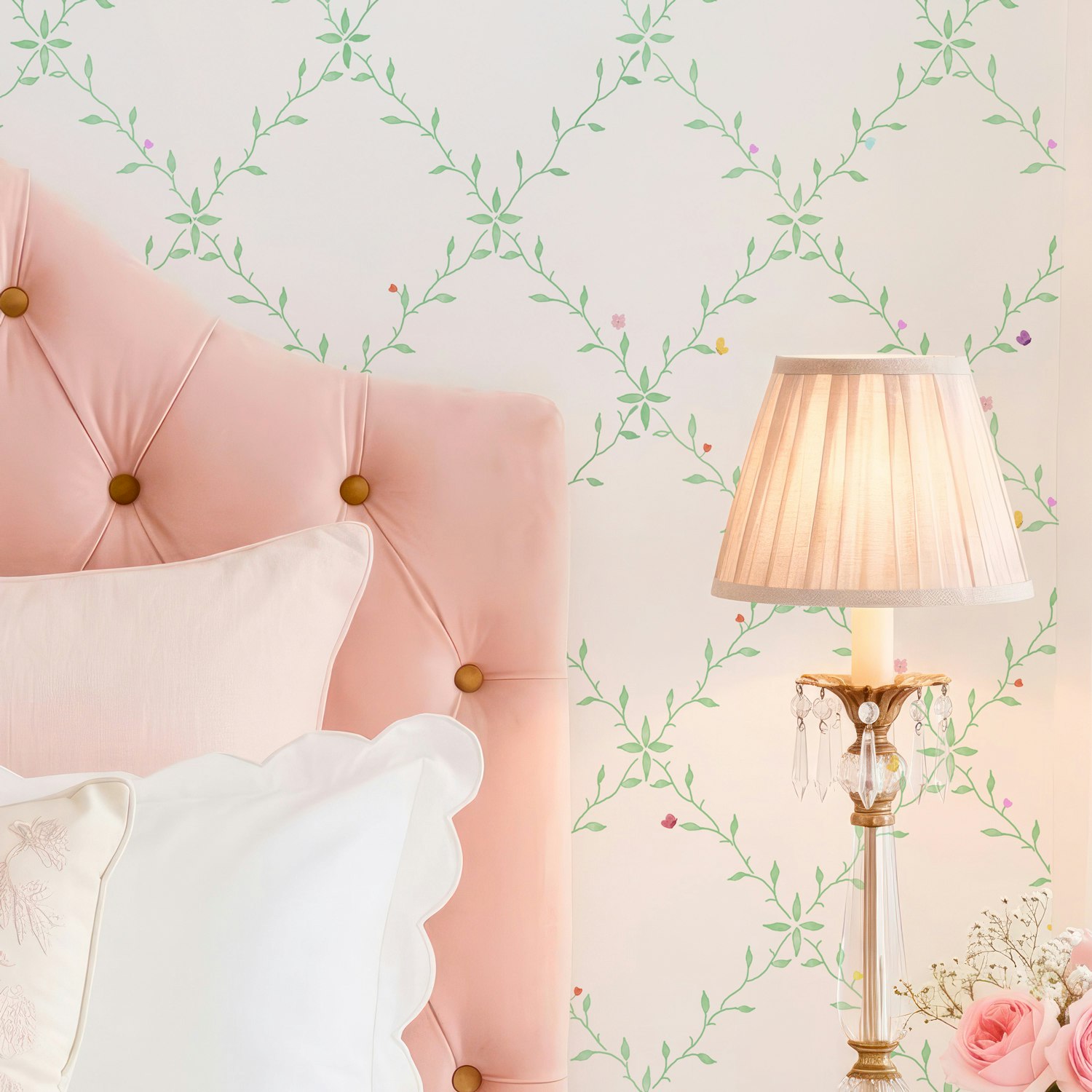 Papel de Parede Floral Trellis Delicado